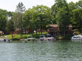 Clear Lake Resort, complexe hôtelier à West Branch