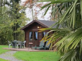 CHALET GOYAVE, hotel with parking in Épaignes
