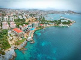 Charisma De Luxe Hotel, hotel em Kusadasi