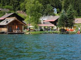 Fischerhof Appartements, hotel v mestu Feld am See