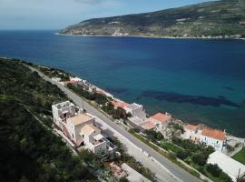 Traditional Apartments Plagiaki, hotel with parking in Neo Itilo