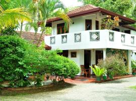 Solal Villa, отель в городе Алутгама, рядом находится Kande Viharaya Temple