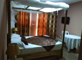 Africa 6 Plage, hotel in Somone