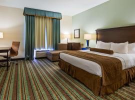 Best Western Plus Chain of Lakes Inn & Suites, hotel em Leesburg