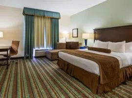 Best Western Plus Chain of Lakes Inn & Suites