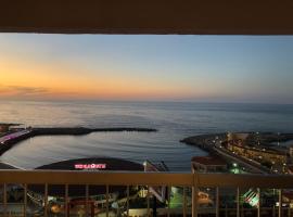 Blue Bay Beach-Families only, hotel di Alexandria