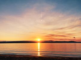 Secret Spot - Bruny Island، فندق في Lunawanna