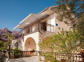 Villa Perla, Hotel in Trogir