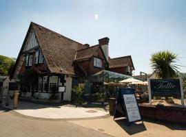 Tullie Inn, hôtel romantique à Balloch