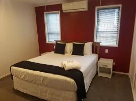 Trendy Bungalow in the Heart of Rotorua、ロトルアのバンガロー