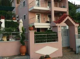 Themis Apartments, hotel perto de Antisamos Beach, Sami