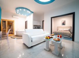 Trinity Luxury Resort by Babylon Stay, hotel u Napulju