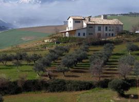 Agriturismo Cignale, farm stay in Penne