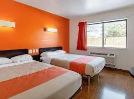 Motel 6-Palatine, IL - Chicago Northwest