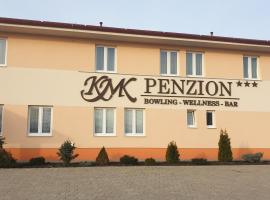 KMK Penzión, hotel with parking in Lednické Rovne