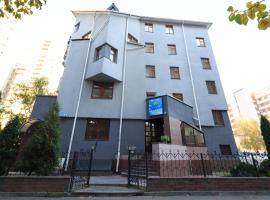 Zhayvir, hotel in Kyiv
