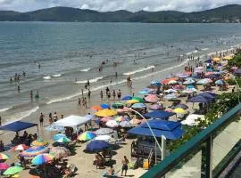 Apartamento a Beira Mar