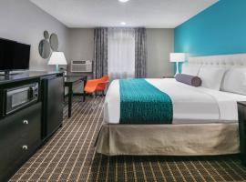 Howard Johnson by Wyndham Near Schlitterbahn、ニューブローンフェルズのホテル
