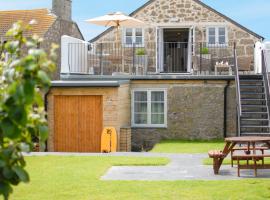 Saddle and Stable Rooms, pet-friendly hotel in Sennen