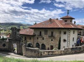 Palacio de Arce – hotel w mieście Arce