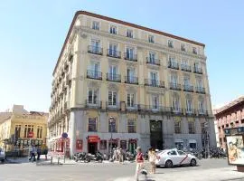 Mola Suites