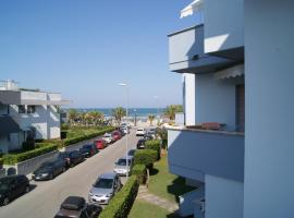 Appartamento l'Adriatico, Villarosa, hotel em Alba Adriatica