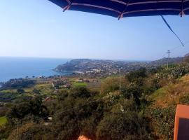 CAPOVATICANO VIEW - Family Apartment, allotjament vacacional a Capo Vaticano