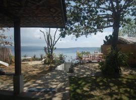 Rene's Diverslounge Resort, resort in Calape