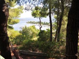 139 steps from the sea, vacation home in Gialtra