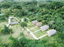 Alofa Beach Bungalows, kalnų namelis Tanos saloje