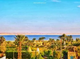 Tunis Village Chalet、ファイユームのシャレー