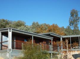 Saje's House & Pod, villa en Myrtleford