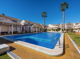 Aldeas De Aguamarina Cabo Roig, hotel cerca de Playa de Cabo Roig, Orihuela Costa