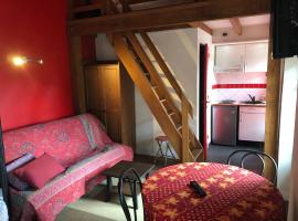 Appartements et Chambres Le Vaumurier de Saint Lambert, hotel v destinaci Saint-Lambert