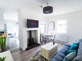Central Stamford Townhouse With Parking, hotel en Stamford