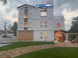 Airport Regency, hotelli Devanhallissa lähellä lentokenttää Kempegowdan kansainvälinen lentoasema - BLR 