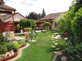 Szegfű Apartman, holiday home in Hajdúszoboszló