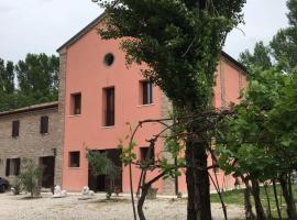 Casa Madonna Boschi, budgethotel i Poggio Renatico