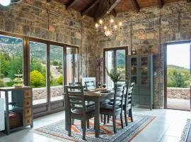 Villa Mainalis