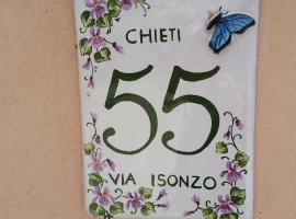 Le mansarde di Via Isonzo, hotel en Chieti