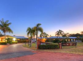 Heritage Lodge Motel, hotel near Charters Towers Airport - CXT, 