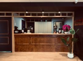 Woodroffe Hotel, hotel i Gold Coast