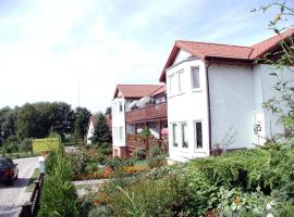 Haus am Haff, hotel perto de Karnin Railway Bridge, Karnin (Usedom)