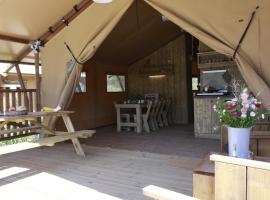 Glamping Alcantara, hotel a Motta Camastra