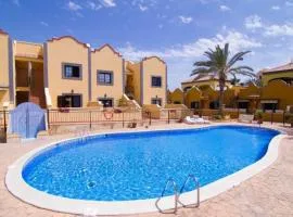 ANAYET, ZONA DEL DUQUE con PISCINA COMUNITARIA