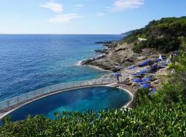 Capo D'Arco에 위치한 호텔 Bilocale a Capo d'Arco Vista Mare