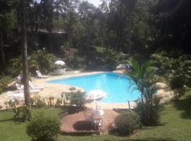 Vrajabhumi Chalés, Hotel in Teresópolis