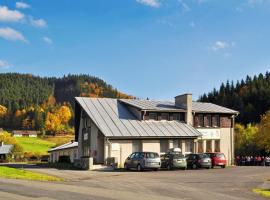 Pod Javorem, hotel em Velké Karlovice