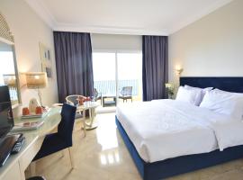 Ramada Plaza by Wyndham Tunis, resort i Gammarth