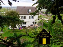 Guntli’s family Guesthouse, hotel v destinaci Andelfingen